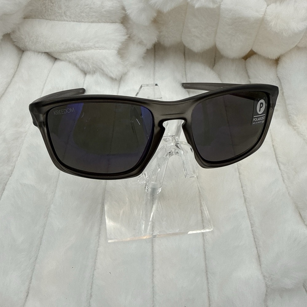 Kreedom SKYLINE Polarized Sunglasses UV400 Protection -Gray Square Frame NWT
